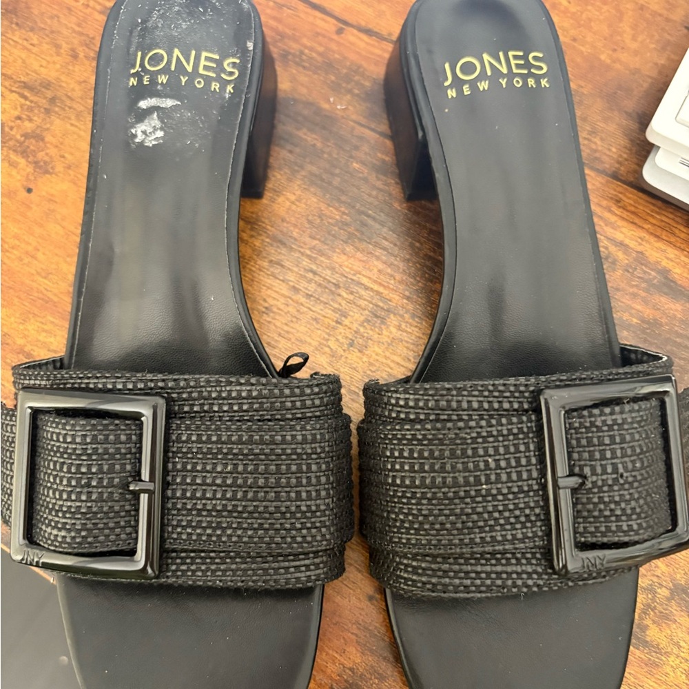 Jones New York Black Buckle Sandals
